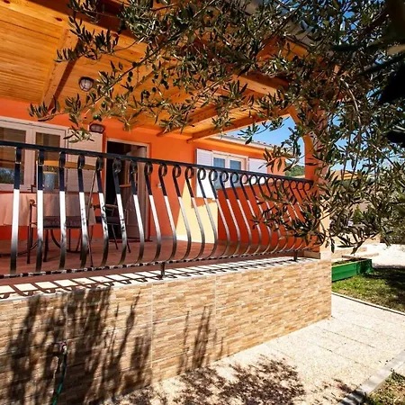 House Olive Tree Casa de Férias *