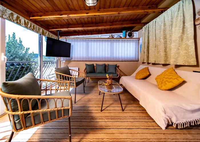 House Olive Tree * Mundanije